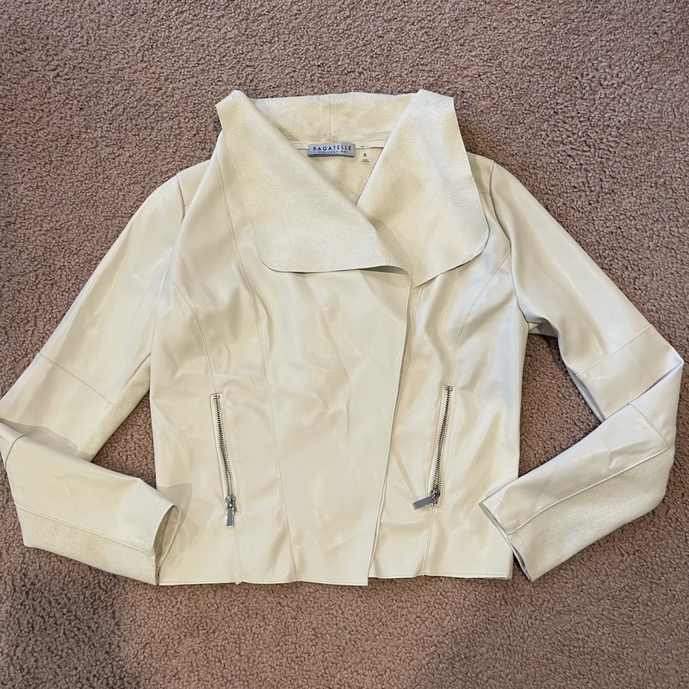 BAGATELLE Faux Leather Knit Open Drape Cream Jacket - Picture 2 of 10